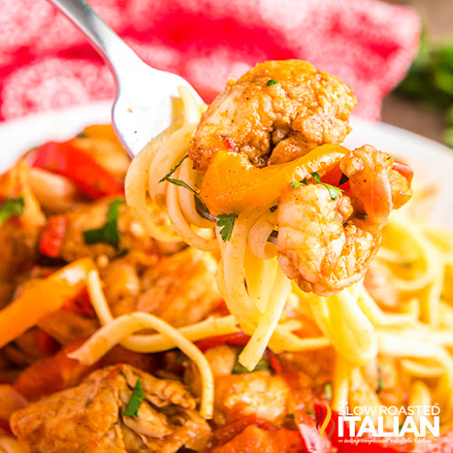 Cheesecake Factory Copycat: Easy One-Pot Cajun Jambalaya Pasta